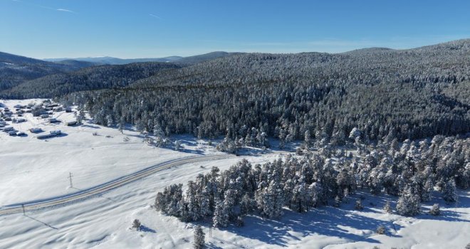 14 köyün yaylasının bir arada bulunduğu Sarıalan'da kış güzelliği