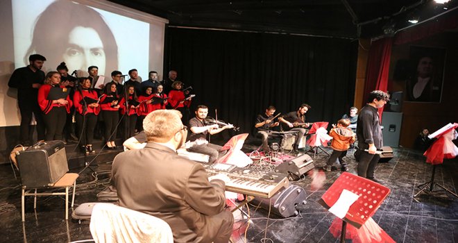 7’den 77’ye Barış Manço Konseri’ne yoğun ilgi