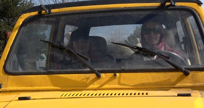 8 Mart'ta direksiyon kadınlarda: Bolu'da zorlu parkurun tozunu attırdılar