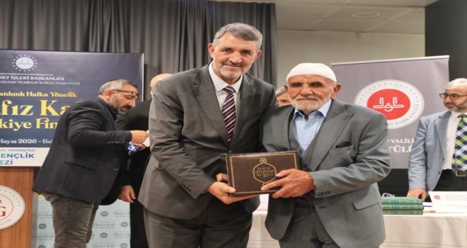 87 yaşında hafız oldu..