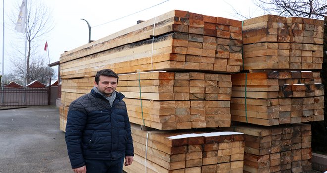 95 bin TL'lik kerestenin çalınmasını dikkati sayesinde engelledi