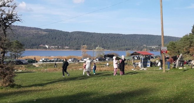 Abant’a ziyaretçiler akın etti....