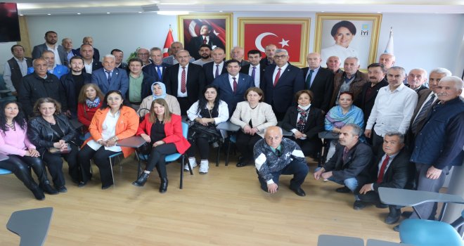 AHMET ÖRNEKBAŞ ‘14 MAYIS AKŞAMINDA DEMOKRASİ BAYRAMI YAŞAYACAĞIZ’