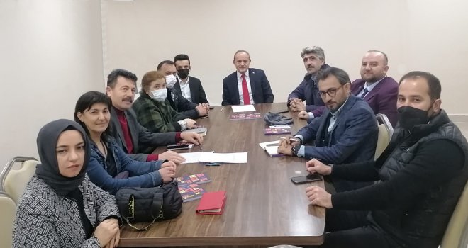 AK PARTİ MERKEZ İLÇE’DE GÖREV DAĞILIMI YAPILDI
