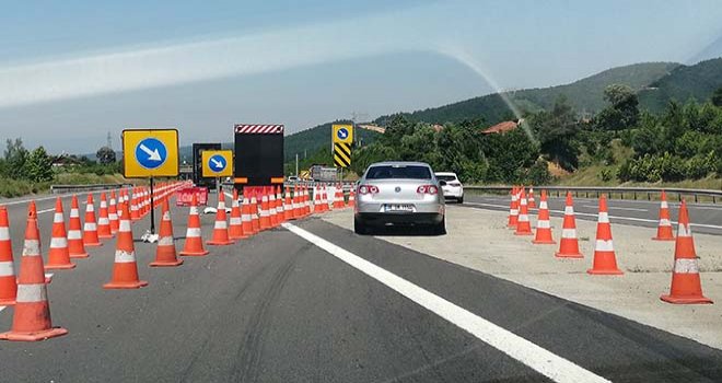 Bakım çalışması sürüyor trafik Ankara yönünden veriliyor