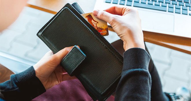Banka ve kredi kartı ile yapılan harcamalar yüzde 44 arttı