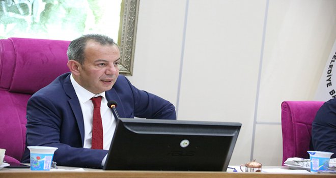 Başkan Özcan;’ 11 cesur yürekli Milletvekili istifa ederse Türkiye’yi aydınlığa çıkarabilir’