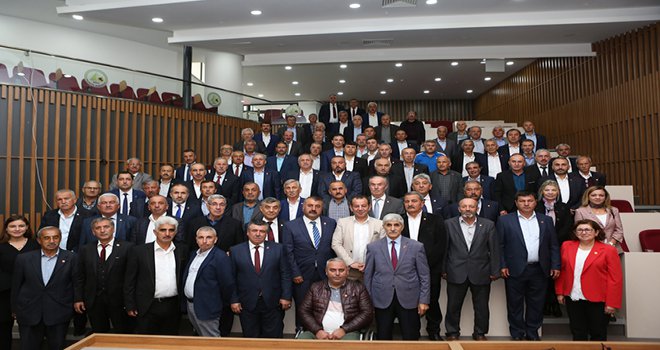 Başkan Özcan Muhtarlar Günü Kutlama Komitesi’yle bir araya geldi