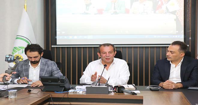 Başkan Özcan; ‘Ne demektir bu ya? Biz sapık mıyız? Biz Ensar Vakfı’nın yöneticisi miyiz?