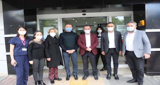 Başkan Özcan yılbaşını mesaide geçirenleri unutmadı