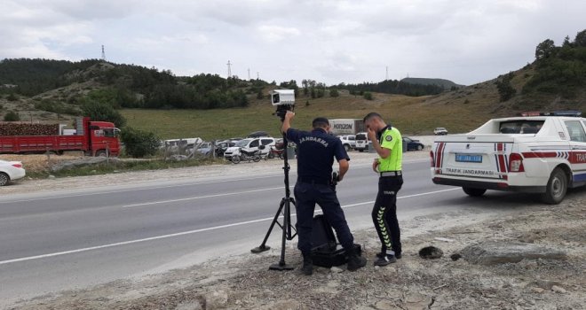 Bayram tatili yolunda radardan kaçamadılar: 85 bin lira ceza