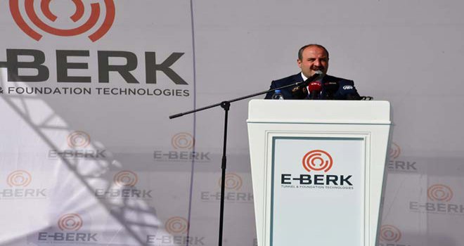“Biz bu makineye yıllar önce sahip olsaydık Bolu Tüneli belki  1 yıl içinde tamamlanmış olacaktı”