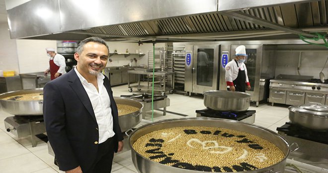 Bolu Belediyesi 10 bin kişilik aşure dağıtacak