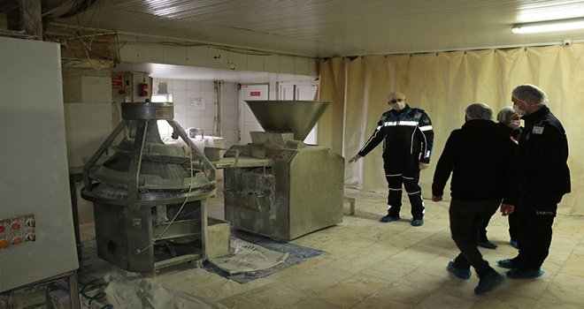 Bolu Belediyesi ekmek fırınlarını denetliyor