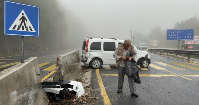 Bolu Dağı'nda kontrolden çıkan araç bariyerlere çarptı..