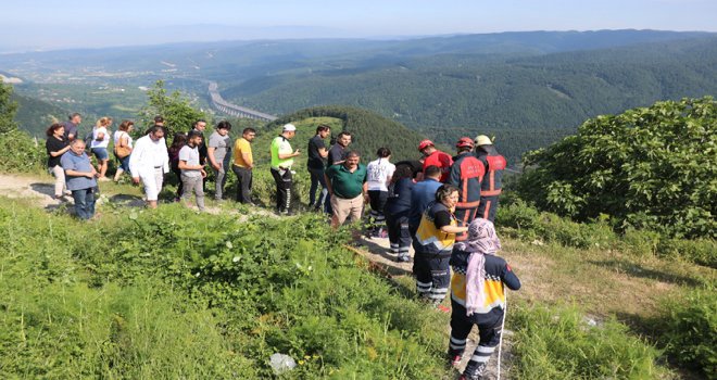 Bolu Dağı’nda, otomobil 80 metrelik uçurumdan yuvarlandı