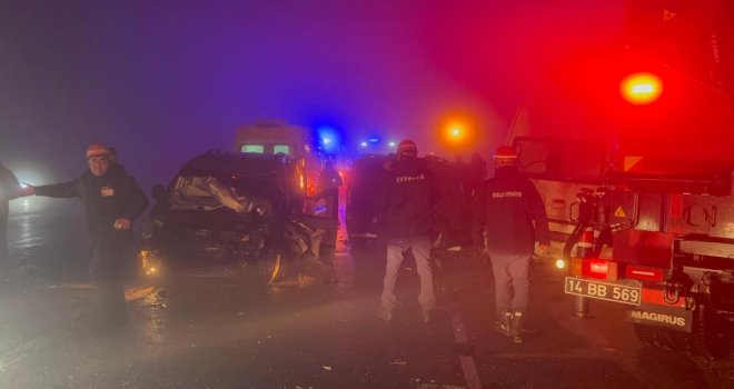 Bolu Dağı'nda sis sebebiyle zincirleme kaza: 6 yaralı