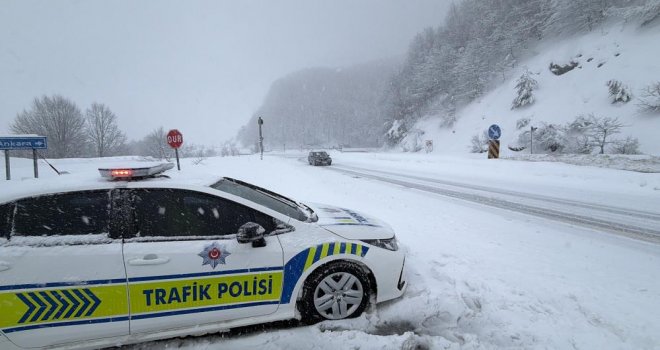 Bolu Dağı’nda yoğun kar yağışı....