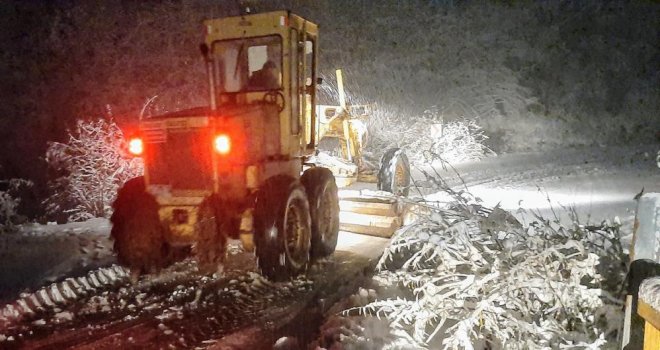 Bolu’da 112 köy yolu ulaşıma açıldı....
