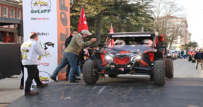 Bolu’da, 3 gün sürecek Off-Road Şampiyonası için start verildi..