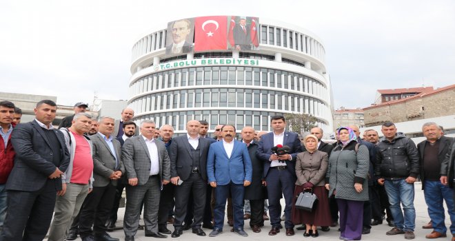 Bolu’da, belediye işçilerinin yerinin değiştirilmesi protesto edildi 