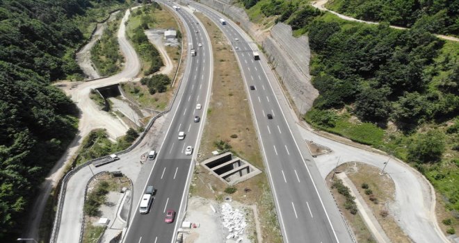 Bolu’da büyük araçların geçişi pazar gününe kadar yasaklandı......