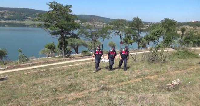 Bolu’da, eşiyle tartıştıktan sonra kaybolan adamın cansız bedeni gölde bulundu