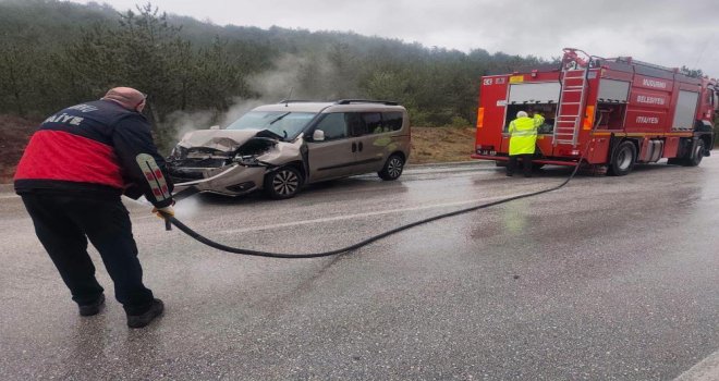 Bolu'da hafif ticari araç ile tır çarpıştı: 1 yaralı…..
