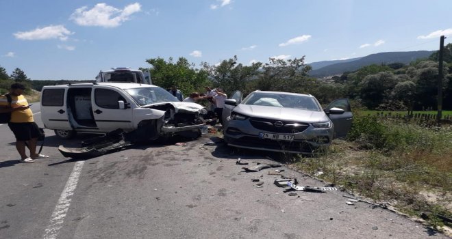 Bolu'da iki araç kazaya karıştı: 2 yaralı....