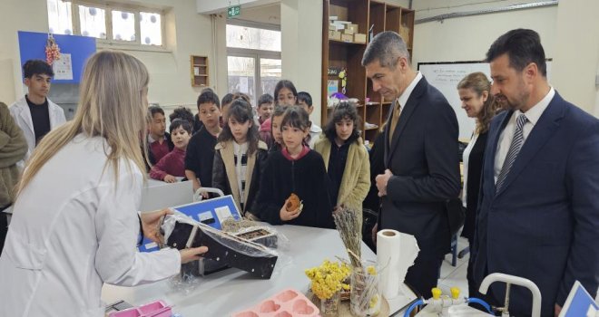 Bolu'da ilkokul öğrencileri atık yağları sabuna dönüştürdü..