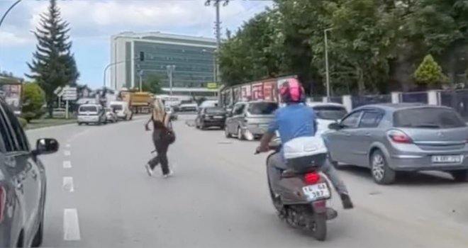 Bolu'da kazadan kıl payı kurtuldular: O anlar kamerada...