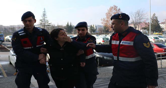 Bolu’da, kimlik kontrolünde yakalanan DHKPC’li kadın adliyeye sevk edildi