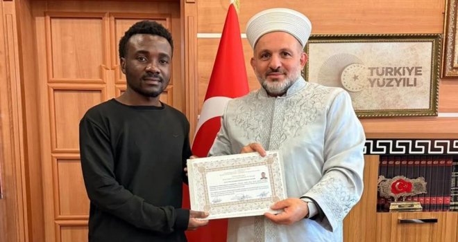 Bolu’da Kongolu üniversite öğrencisi Müslüman oldu, Osman ismini aldı