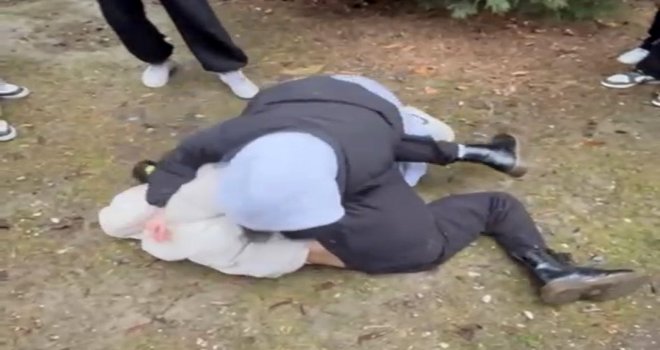 Bolu'da liseli kızı acımasızca darp ettiler...