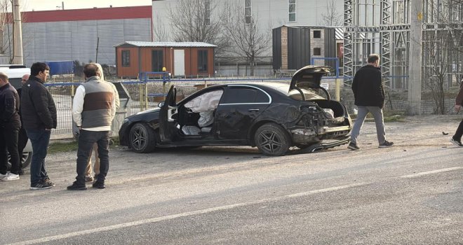Bolu’da lüks otomobil ile cip çarpıştı: 4 yaralı...