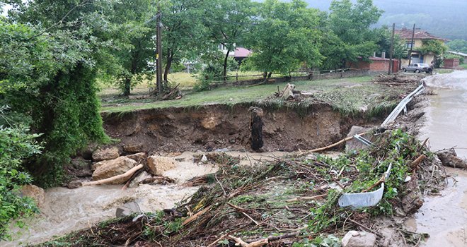 Bolu’da, metrekareye 32 kilo 400 gram yağmur yağdı