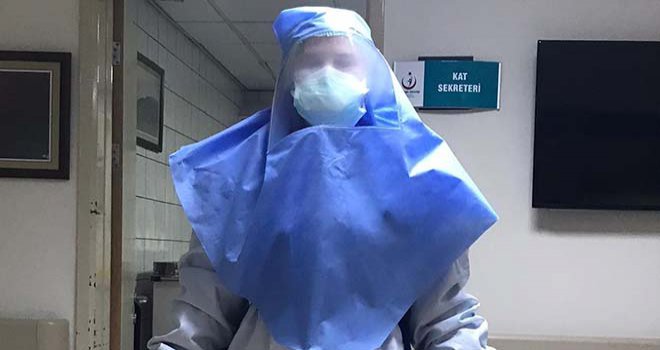 Bolu’da öğretmenler sağlık çalışanları için tıbbi kalkan üretti