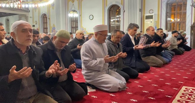 Bolu'da Regaip Kandili'nde camiler dolup taştı.............