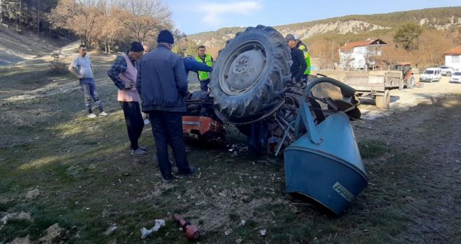 Bolu'da traktör devrildi: Kadın sürücü yaralandı....