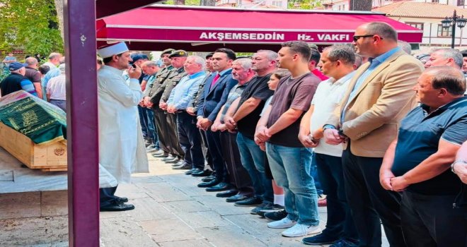 Bolulu şehit Ziya Sarpkaya’nın annesi son yolculuğuna uğurlandı