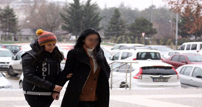 “Bu işi yapmasaydım kötü yola düşecektim. Kötünün içinde en iyisi buydu”