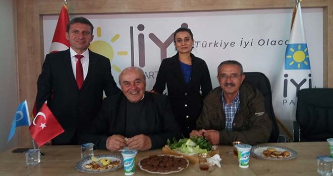CHP HEYETİ, İYİ PARTİ ZİYARETİNDE ÇOK ÖNEMLİ MESAJLAR VERDİ  