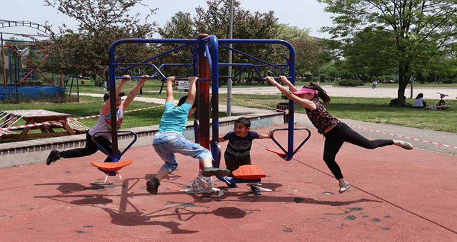 Çocuk olmanın tadını doyasıya yaşadılar 