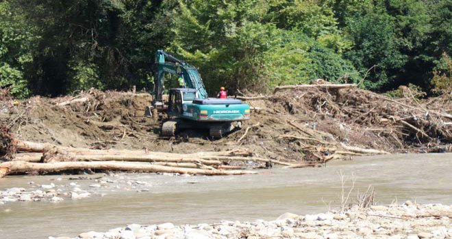 Düzce’de selde kaybolan 1 kişinin daha cansız bedenine ulaşıldı