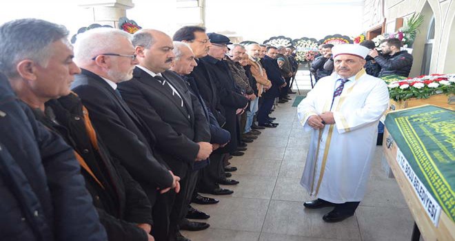 Erbayram gözyaşları içinde son yolculuğuna uğurlandı