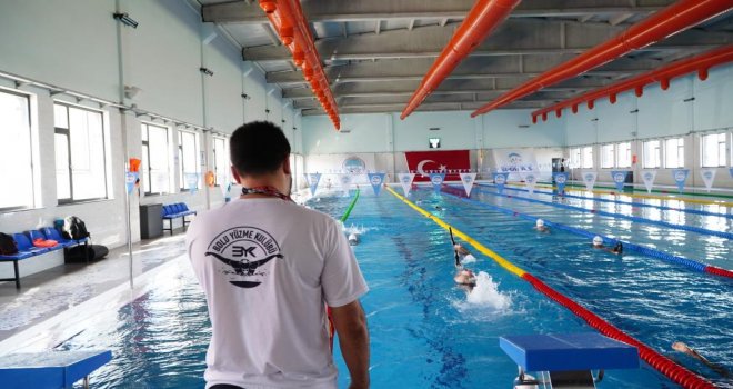 Erciyes Yüksek İrtifa Kamp Merkezi, Bolu Yüzme Kulübünü ağırlıyor