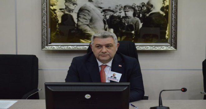 Görevden uzaklaştırılan Tanju Özcan’ın yerine yeni başkanvekili seçildi