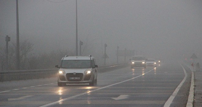 Görüş mesafesi yer yer 30 metreye kadar düştü