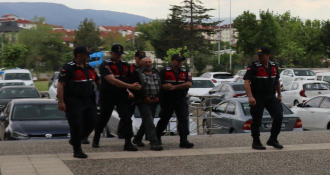 Husumetlisi olduğu şahsı öldüren zanlı adliyeye sevk edildi
