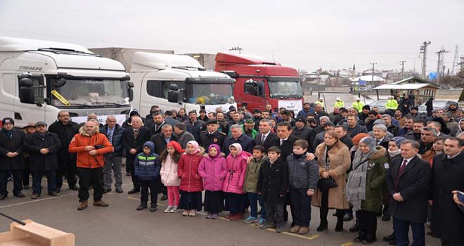 İdlib’e ulaştırılacak 9 TIR dualarla uğurlandı